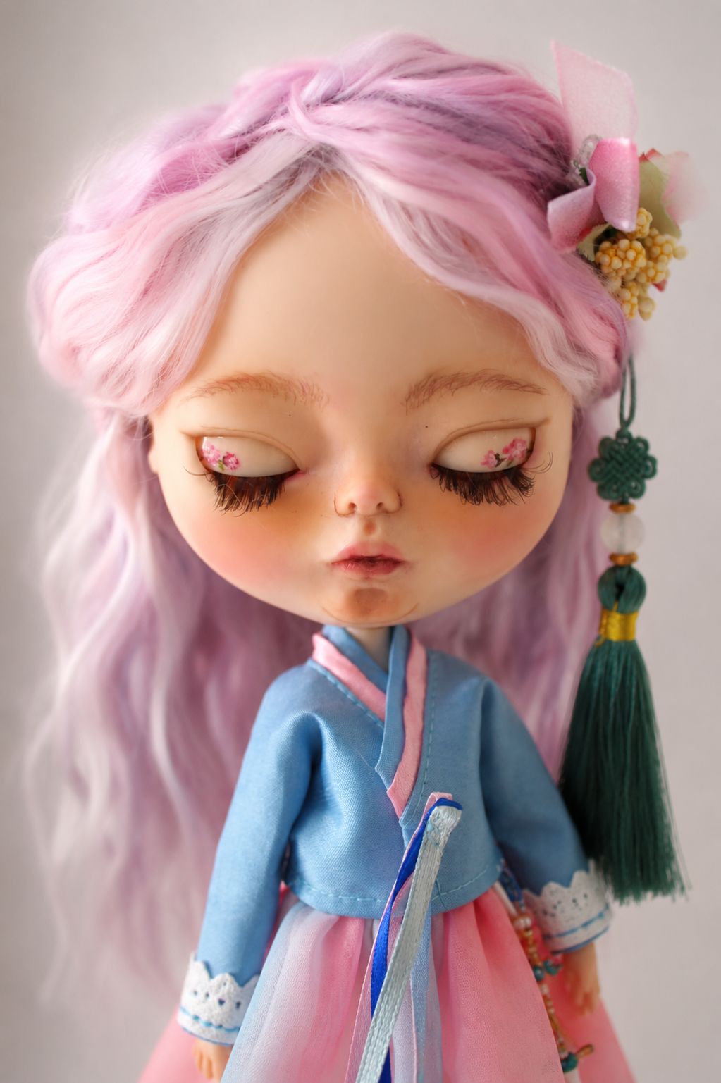 Yuri / Muñeca Blythe Custom Artesanal - Imagen 3