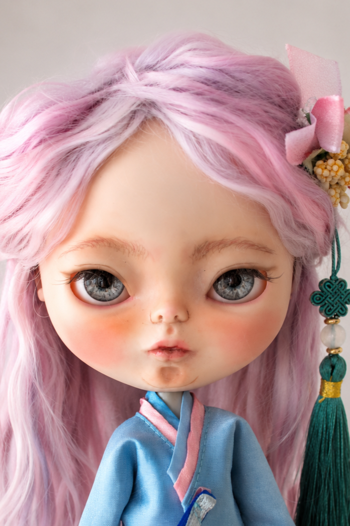 Yuri / Muñeca Blythe Custom Artesanal - Imagen 4